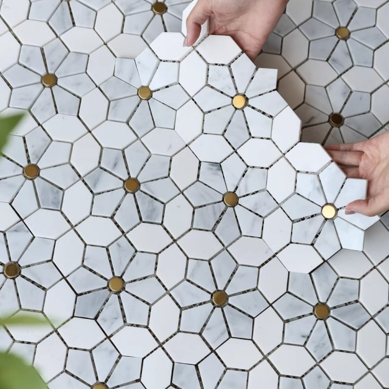 Elegant Golden 3D Aluminium Mosaic Cube for Wall Decor